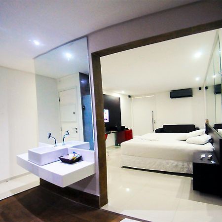 Tititi Motel (Adults Only) Олинда Экстерьер фото