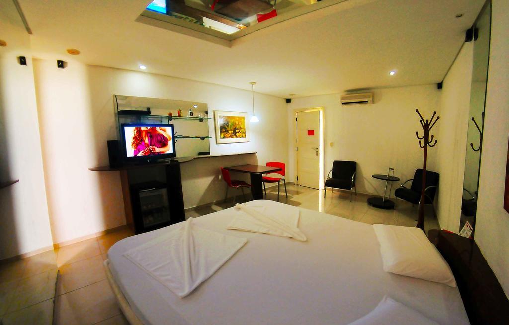 Tititi Motel (Adults Only) Олинда Экстерьер фото