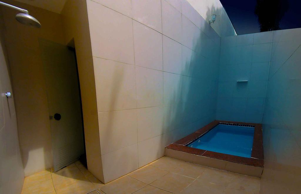 Tititi Motel (Adults Only) Олинда Экстерьер фото