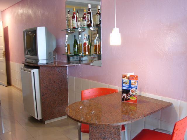 Tititi Motel (Adults Only) Олинда Экстерьер фото