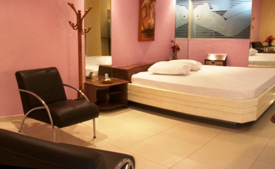 Tititi Motel (Adults Only) Олинда Экстерьер фото